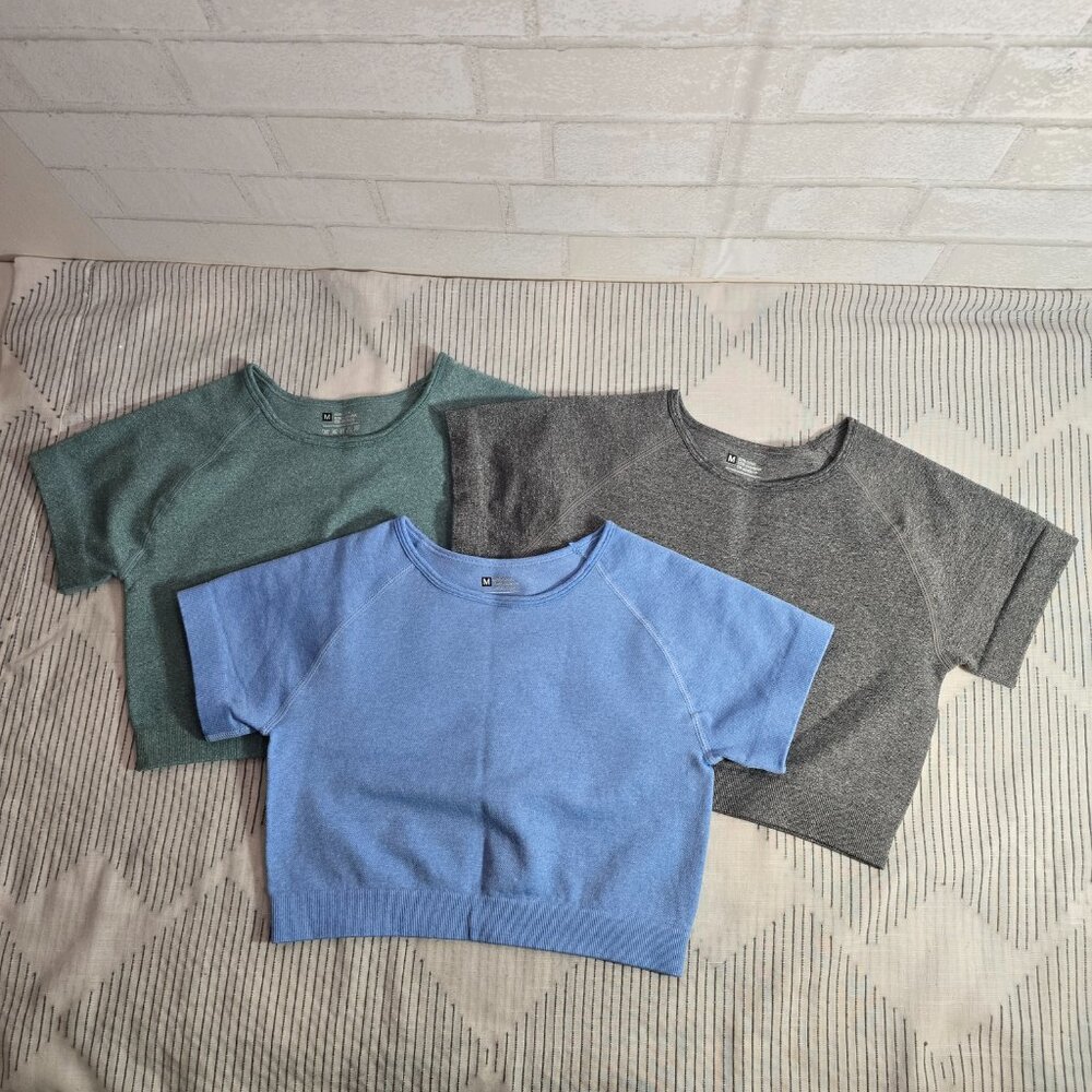 Short Sleeve Cropped Crew Neck Stretch Workout Top M Fitted Set of 3 Blue Green